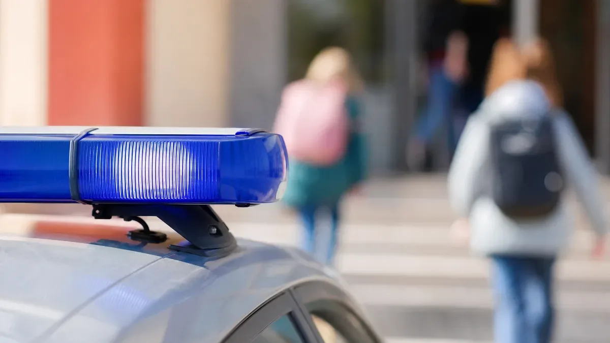 Więcej patroli przy szkołach w Jaworznie. Służby reagują na sygnały