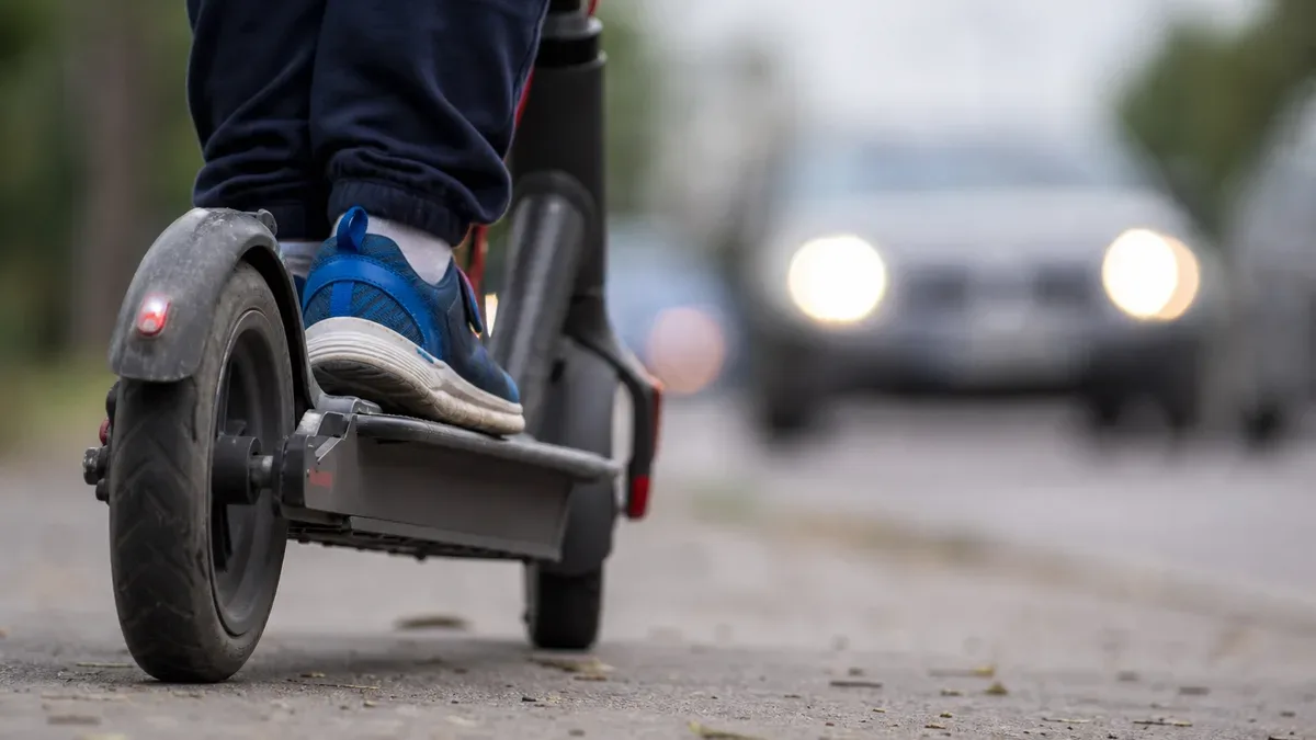 Nielegalne modyfikacje hulajnóg będą tematem spotkania dla rodziców w Jaworznie