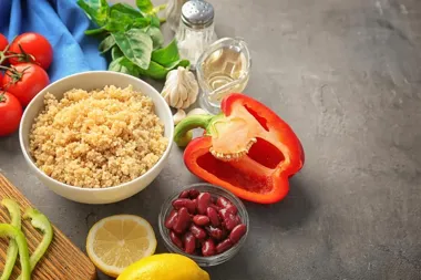 Kiedy dieta pudełkowa niskoglutenowa okaże się lepszym wyborem niż samodzielne komponowanie posiłków bez glutenu?