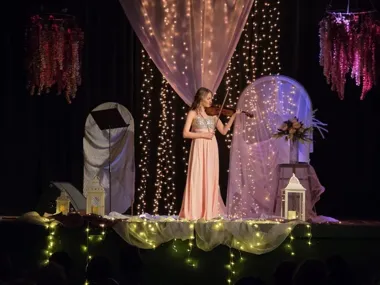 Skrzypce z Jaworzna w świat - wzruszający wieczór Magdaleny Tokarz w Szczakowej