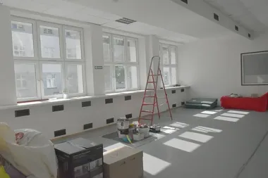 W MDK w Jaworznie wakacje pachniały farbą. Sale dostały nowe życie