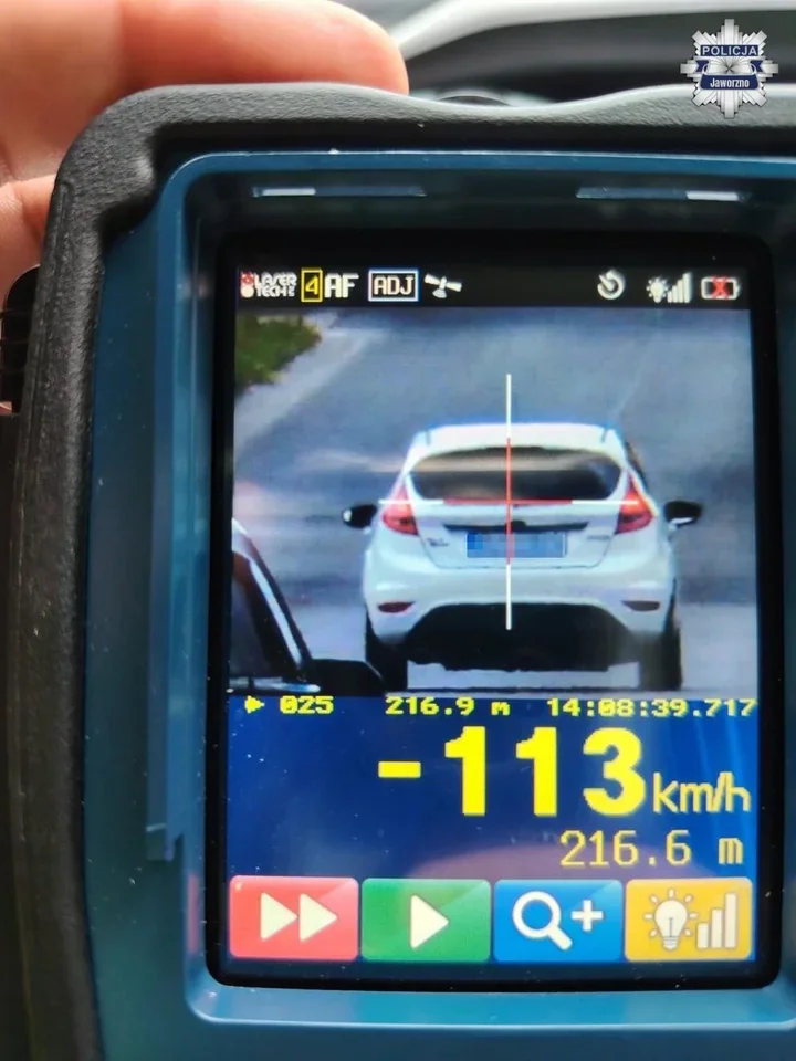 113 km/h przy ograniczeniu do 40 km/h. Prawo jazdy miał od dwóch miesięcy