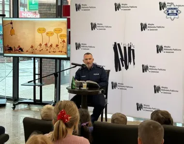 W Jaworznie policyjna lekcja bezpieczeństwa zaczęła się od wiersza