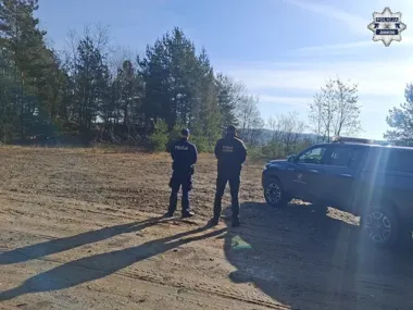 Wieniec 2026 wkroczył do lasów Jaworzna - policja i straż leśna na patrolu