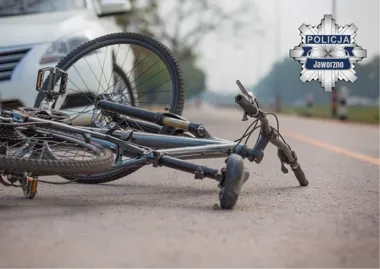 Sekunda nieuwagi na Armii Krajowej - rowerzysta trafił do szpitala